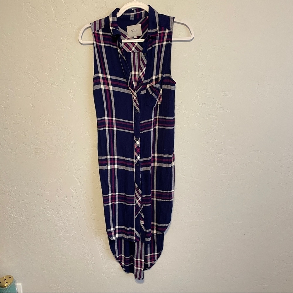 Rails Jordyn Sleeveless Button Down In Navy And W… - image 2